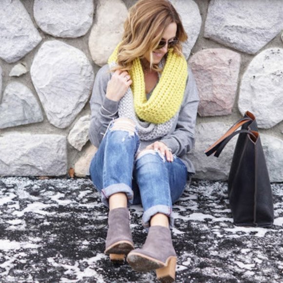 Articles of Society Janis Boyfriend Distress Jean - Picture 6 of 12